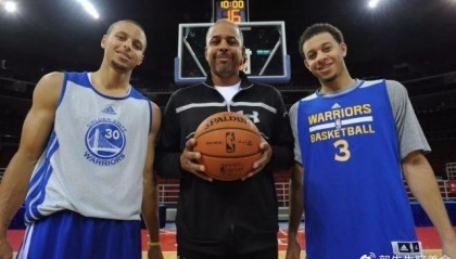 开云体育登录-NBA父子有多像？库里一看就是亲生的，杜兰特父子相似度99%|凯文·杜兰特|沃顿|斯蒂芬·库里|凯里·欧文|柯蒂斯·琼斯_新浪体育_新浪新闻