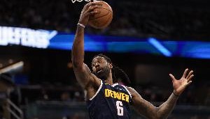 打得很出色！小乔丹6中4空砍10分17板7助1断