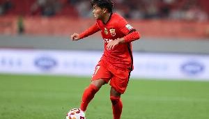 望岳新闻：国足名单继续年轻化 蒯纪闻入选可谓众望所归