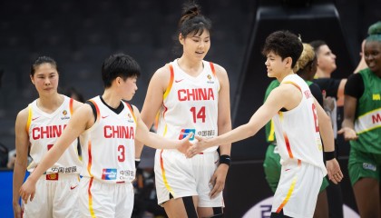 开云体育官网-中国女篮首胜功臣诞生！不是韩旭和张子宇，宫鲁鸣这步棋走对了