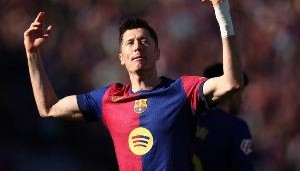 开云体育登录-世体：莱万和巴尔德将因伤缺席对阵国米首回合比赛